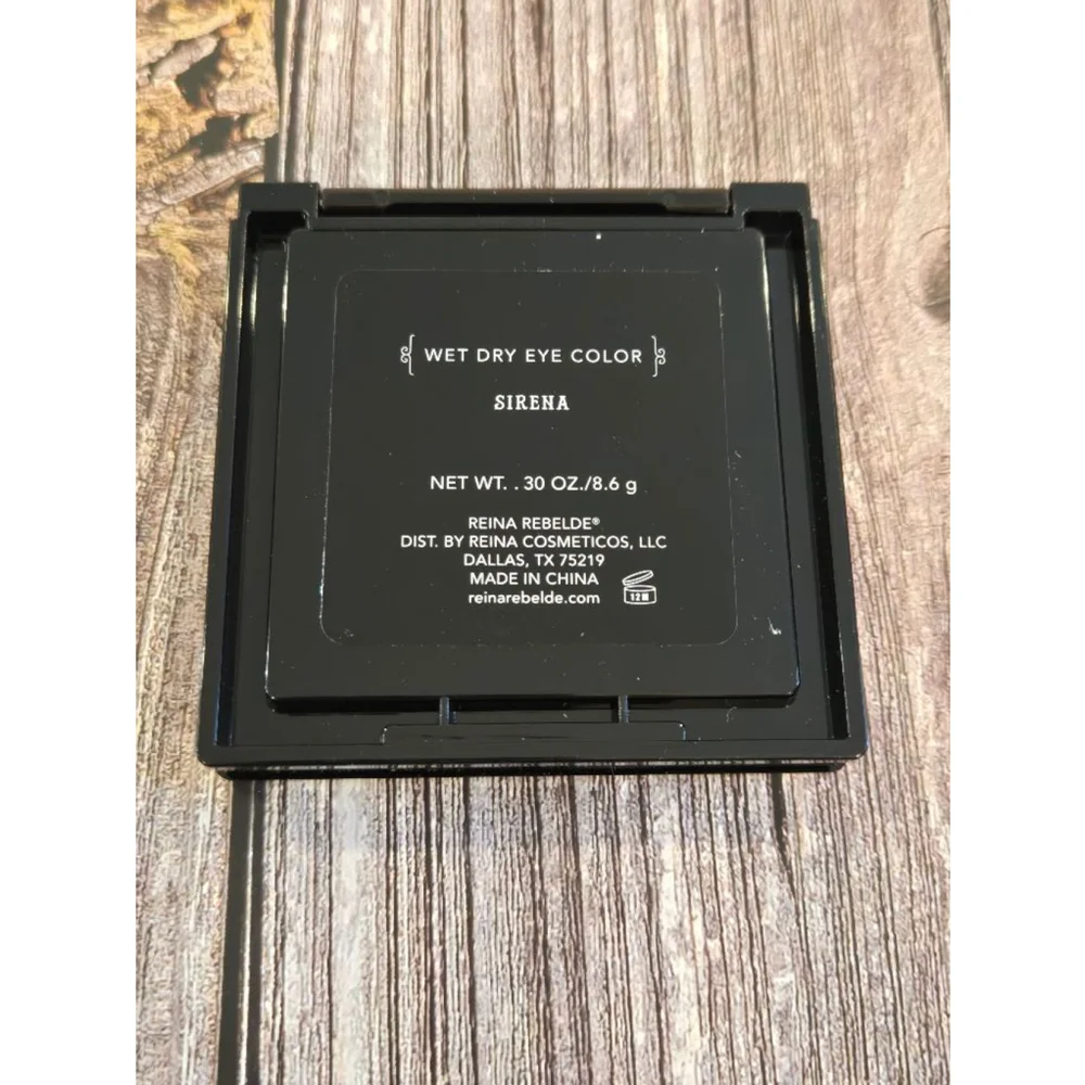 Reina Rebelde Eyeshadow Palette in Sirena